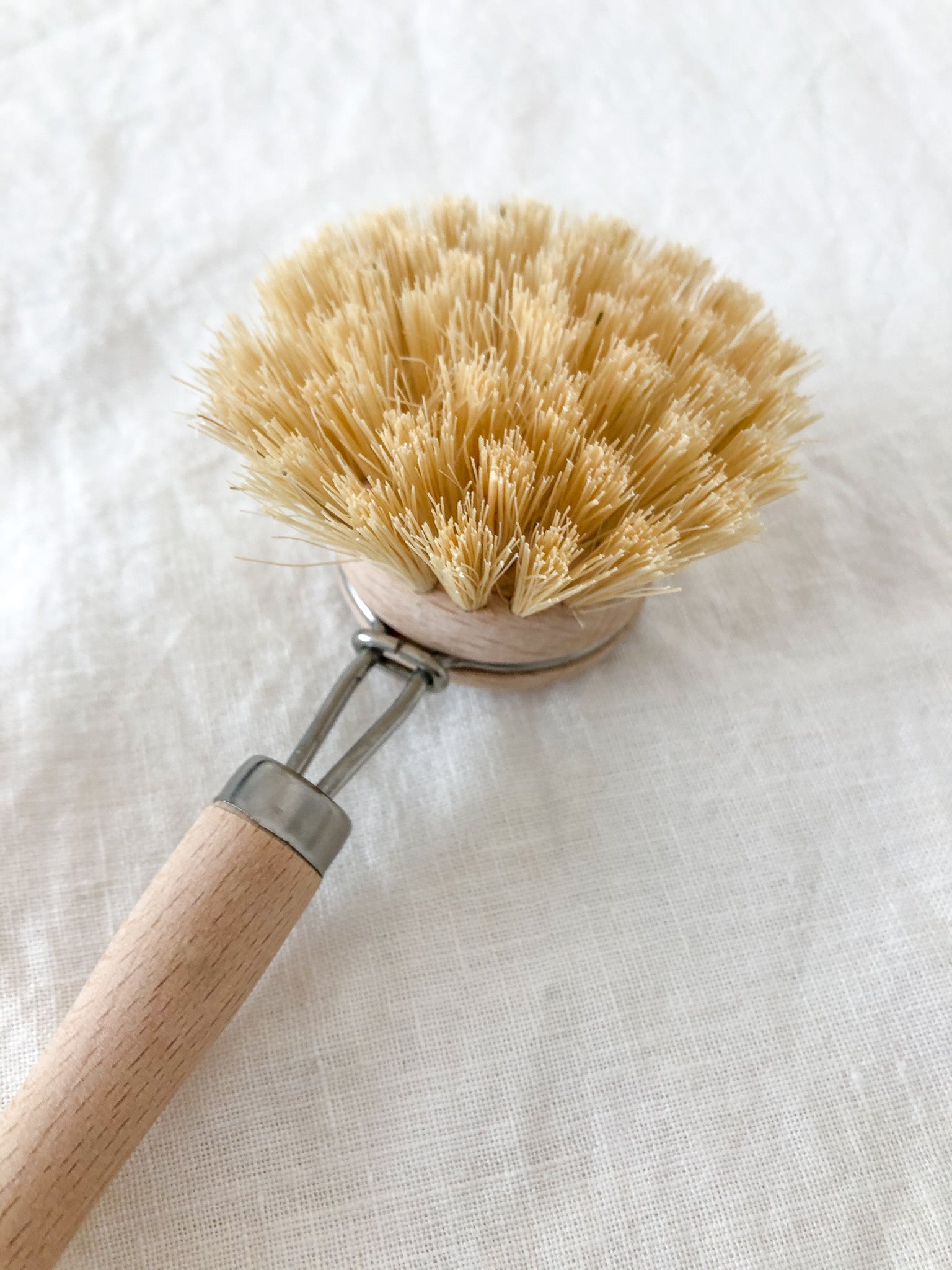 Dish Washing Brush: Wooden